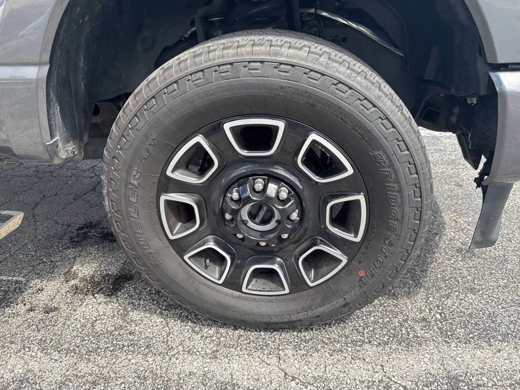 Certified 2025 Ford F350 Platinum AWD/4WD image 46