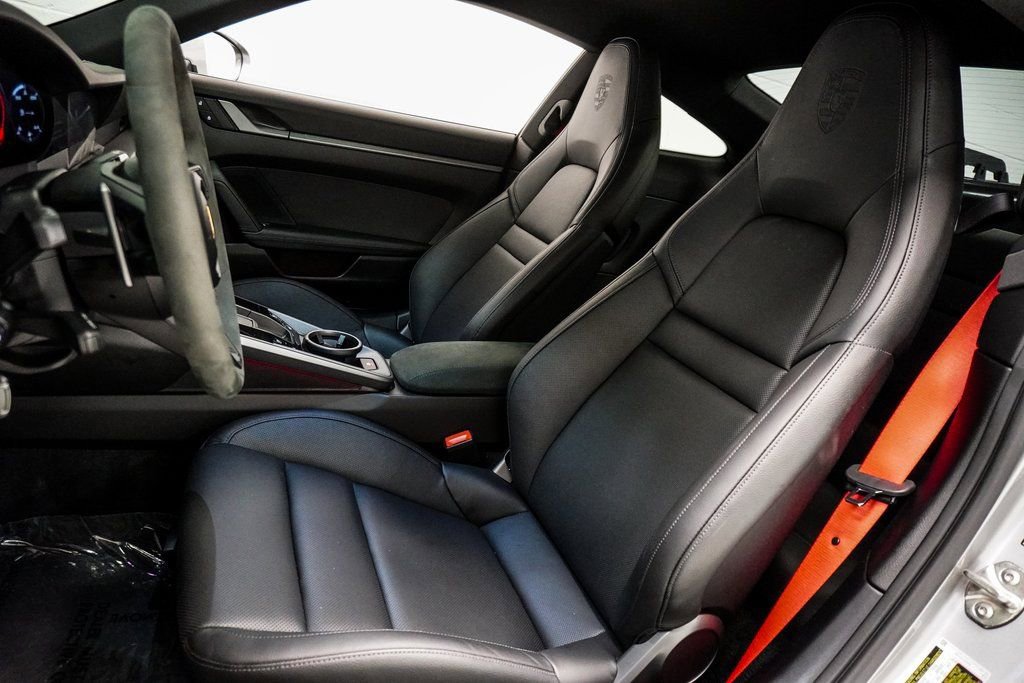 Used 2024 Porsche 911 Carrera image 19