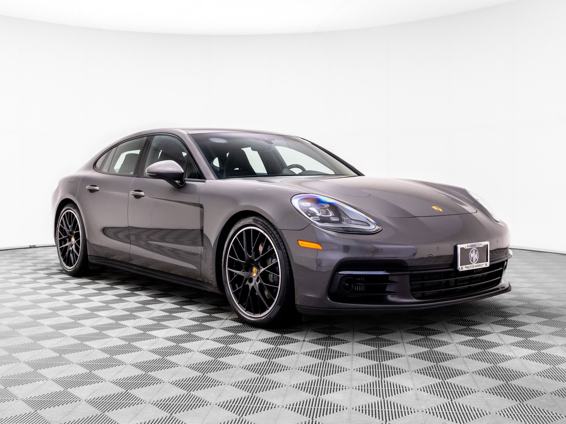 Used 2018 Porsche Panamera 4S AWD/4WD image 6
