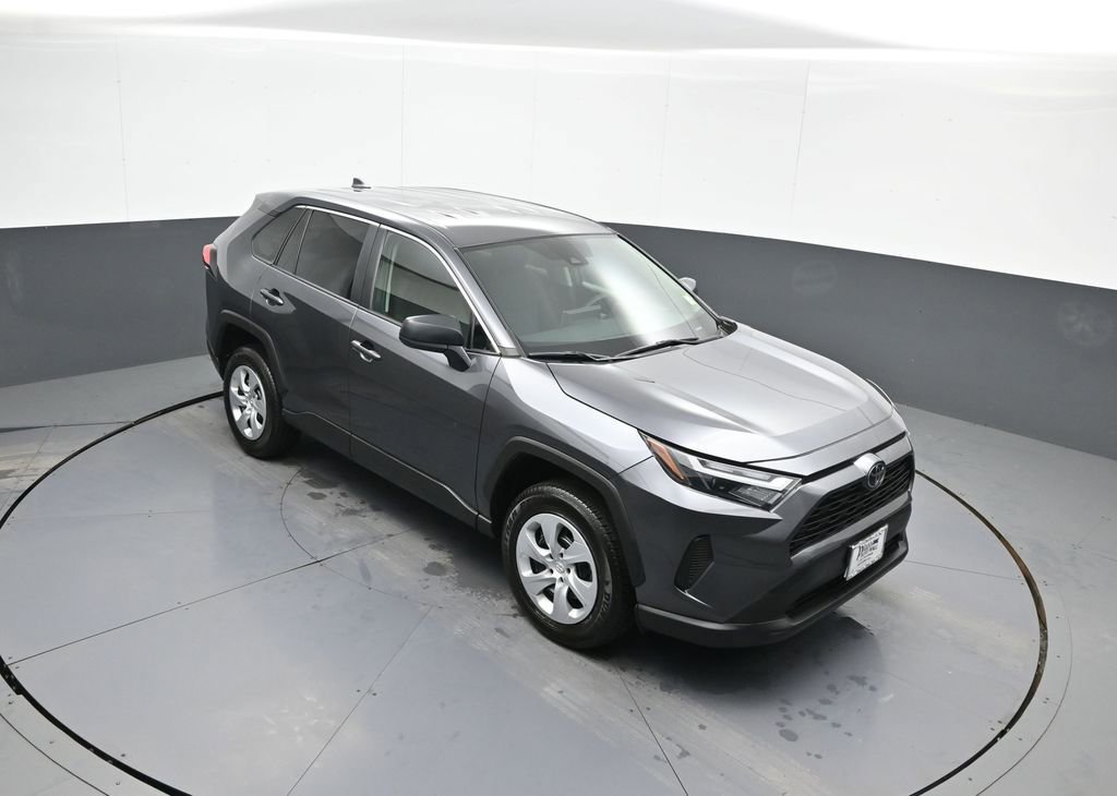Used 2025 Toyota RAV4 LE image 35
