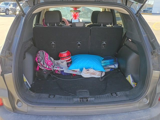 Used 2020 Ford Escape SE image 19