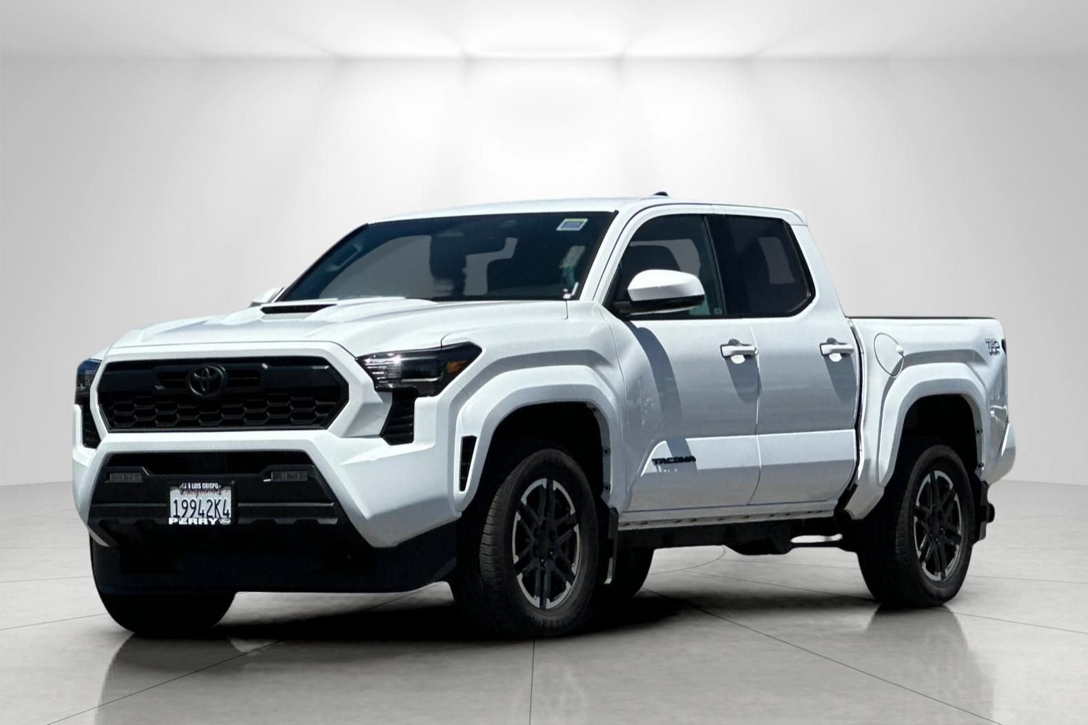 Used 2025 Toyota Tacoma TRD Sport AWD/4WD image 7