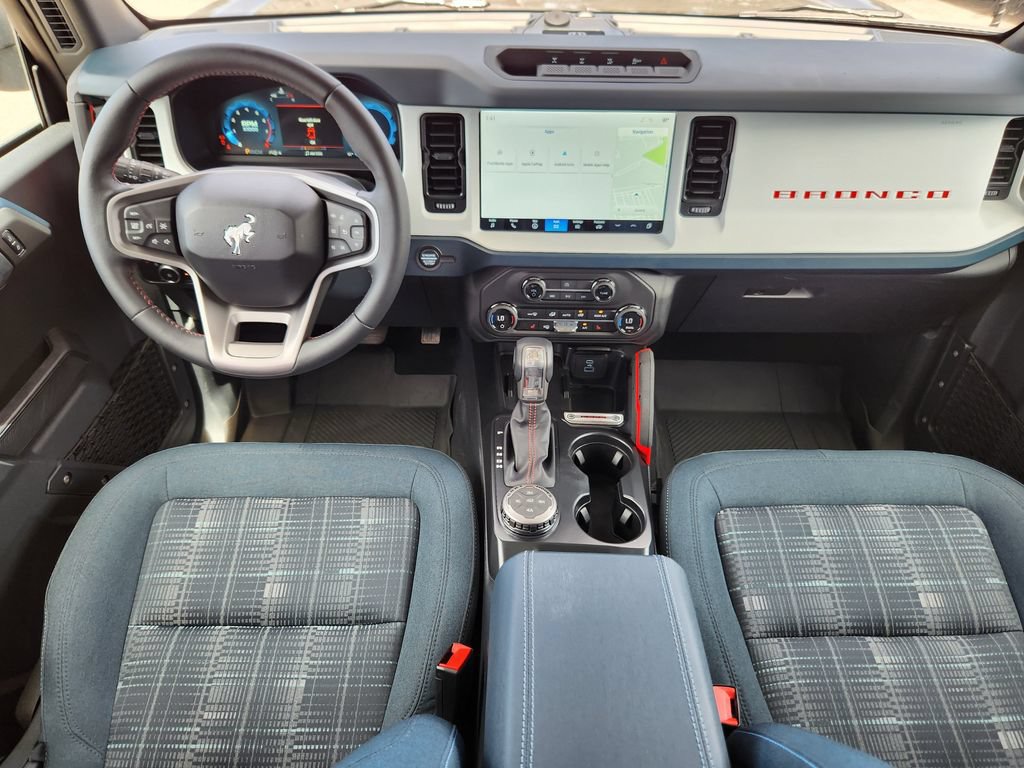 Used 2025 Ford Bronco Heritage Edition AWD/4WD image 13