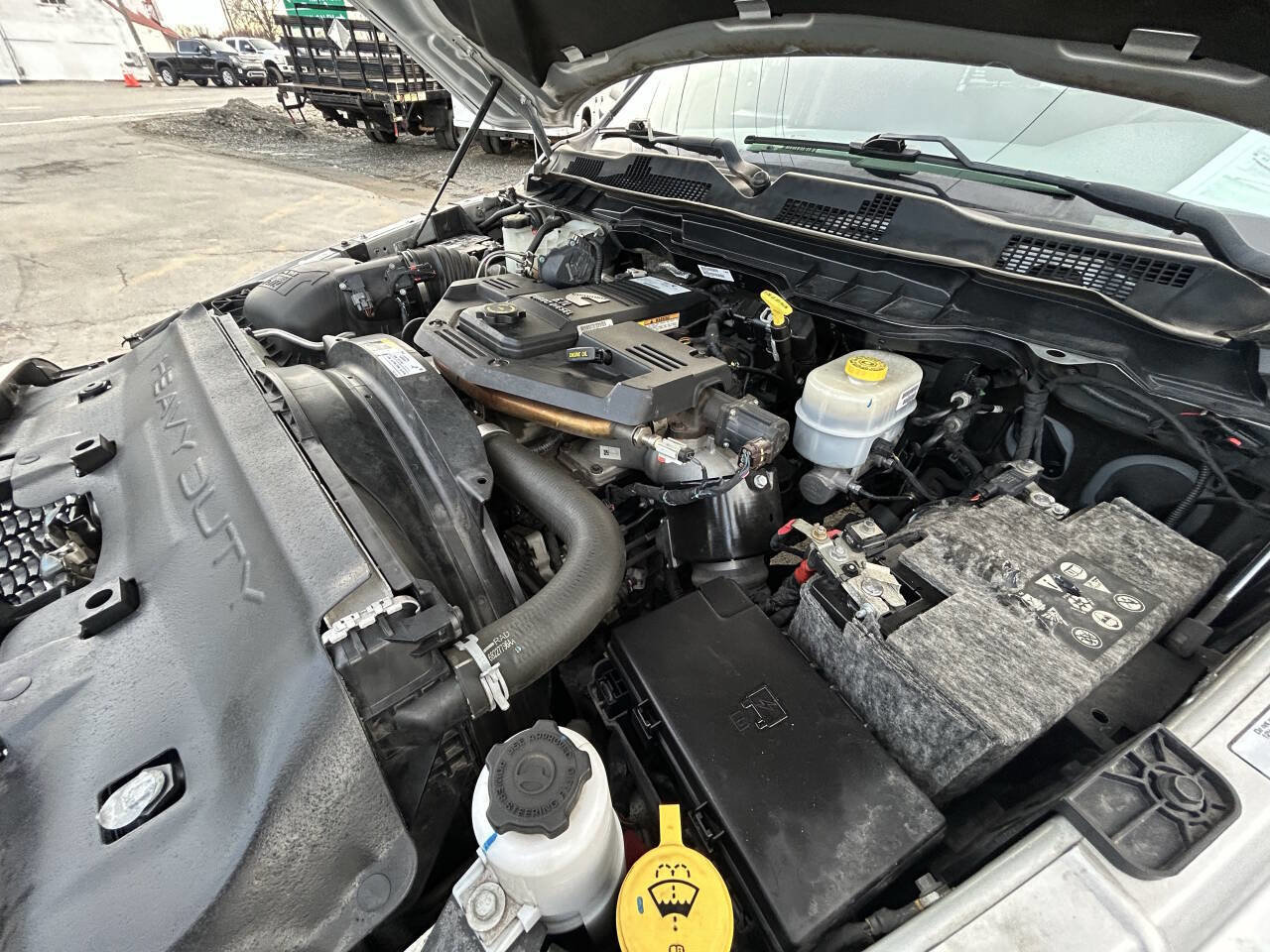 Used 2018 RAM 3500 Tradesman w/ Chrome Appearance Group image 22