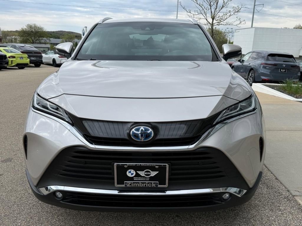 Used 2023 Toyota Venza XLE AWD/4WD image 16