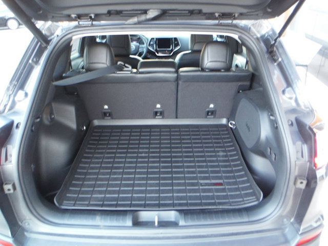Certified 2022 Jeep Cherokee Limited AWD/4WD image 47