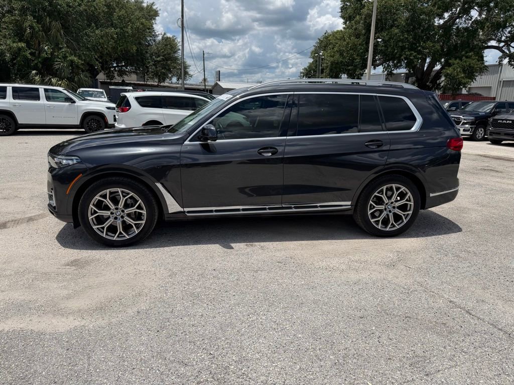 Used 2022 BMW X7 xDrive40i w/ Premium Package AWD/4WD image 3
