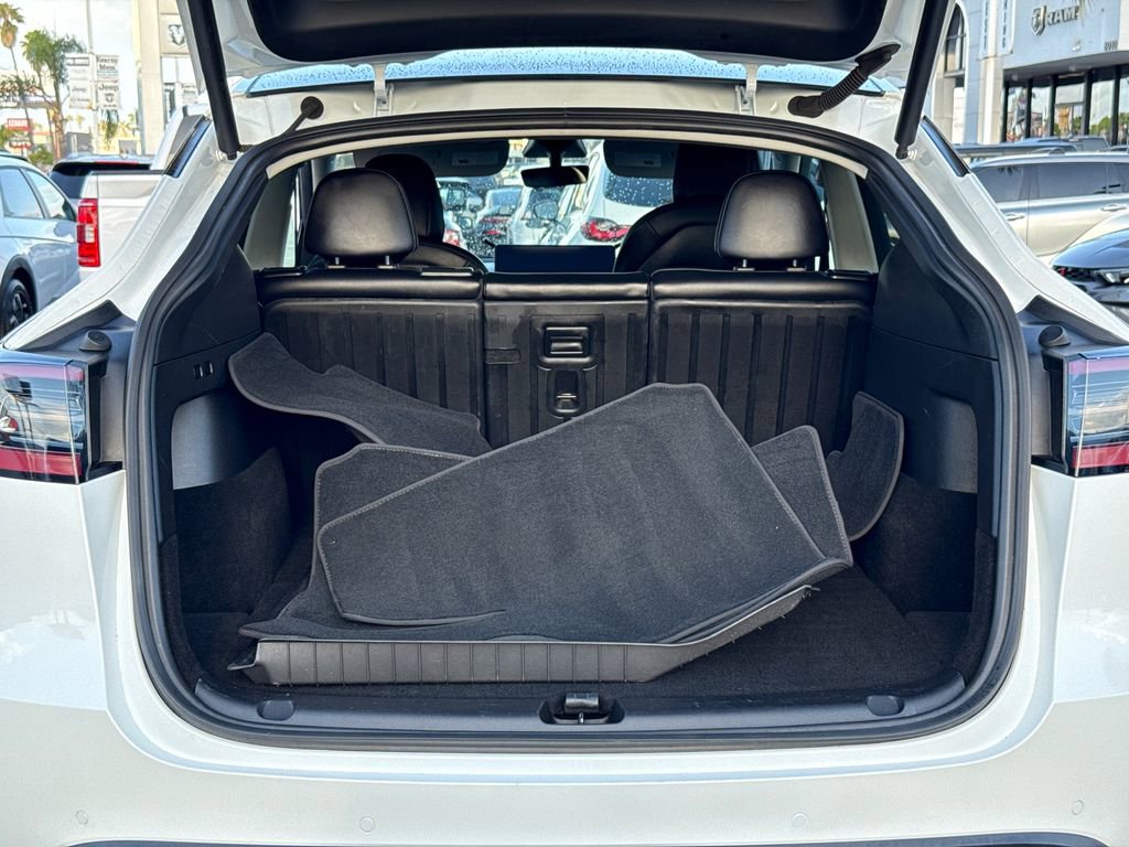 Used 2022 Tesla Model Y Long Range AWD/4WD image 12