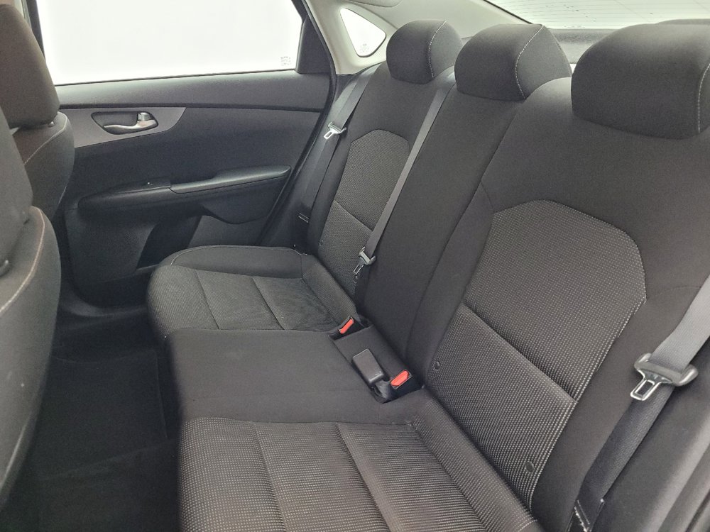 Used 2019 Kia Forte LXS image 18