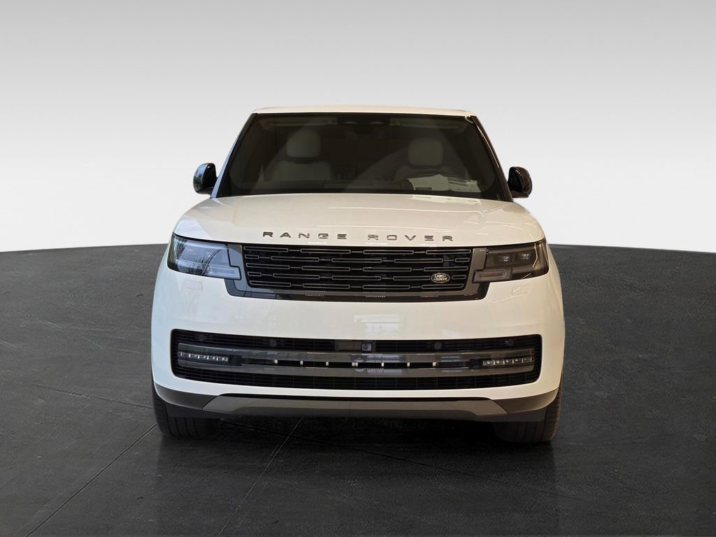 New 2026 Land Rover Range Rover SE image 2