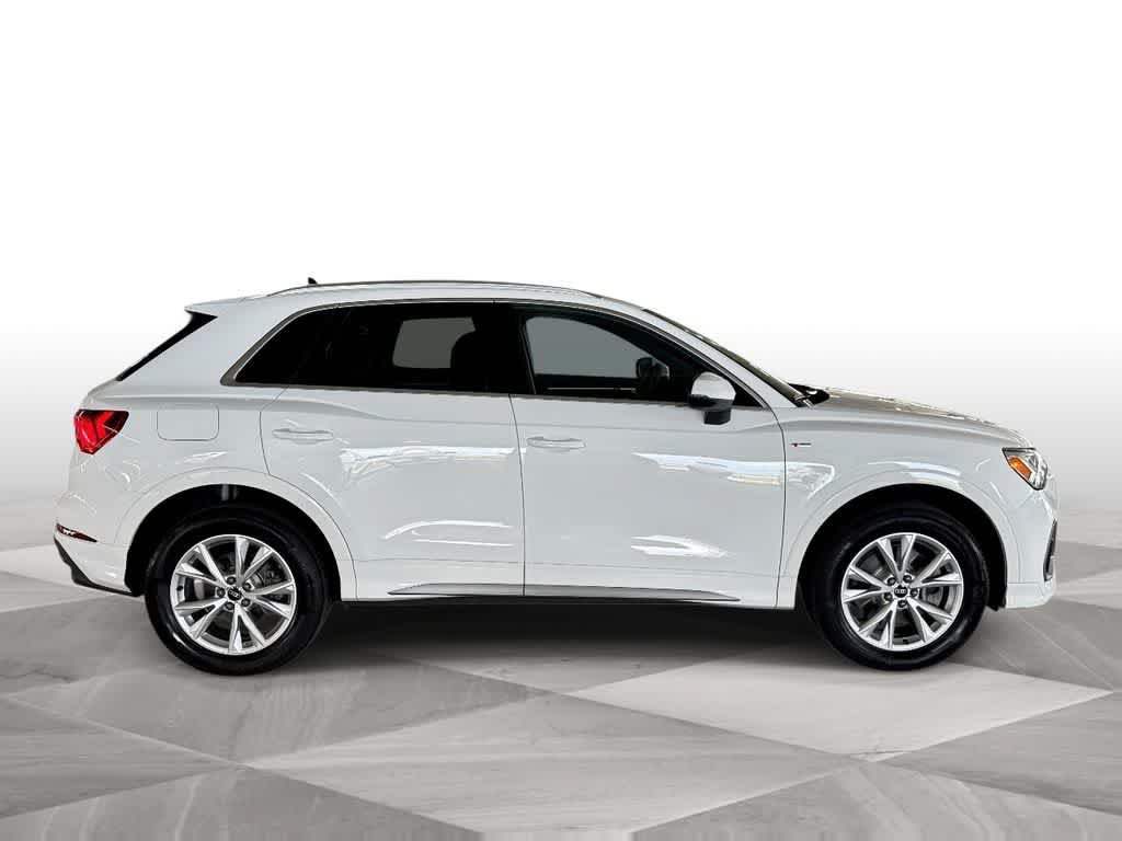 Used 2025 Audi Q3 2.0T Premium w/ Convenience Package AWD/4WD image 9