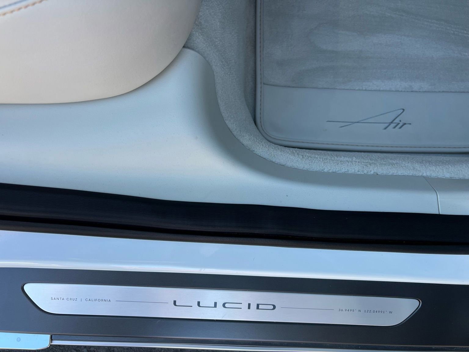 Used 2024 Lucid Air Touring image 53