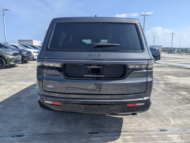 New 2026 Jeep Grand Wagoneer L Limited AWD/4WD image 5