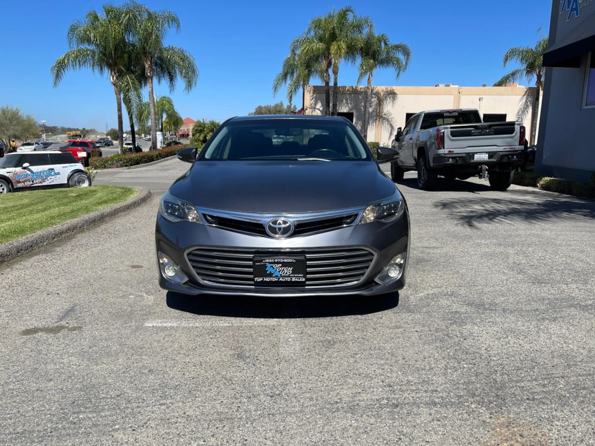 Used 2014 Toyota Avalon XLE Touring FWD image 2