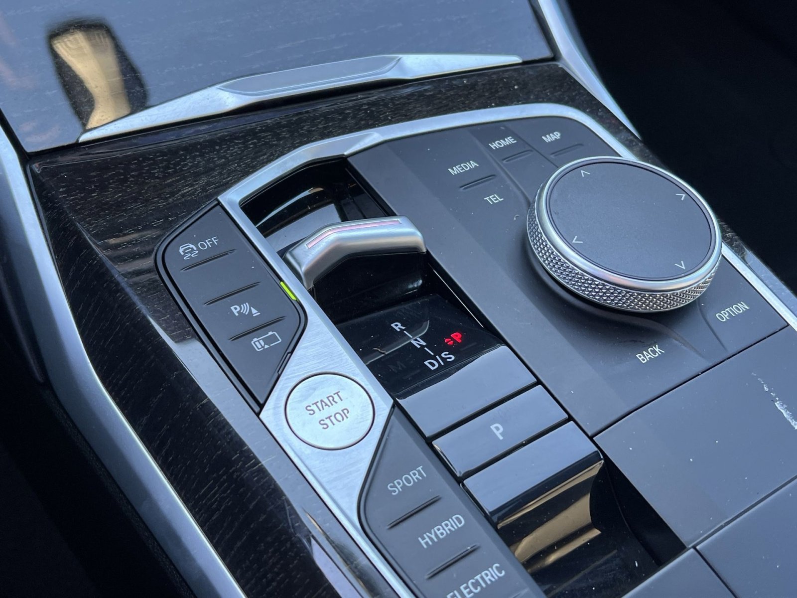 Used 2023 BMW 330e xDrive w/ Premium Package image 22