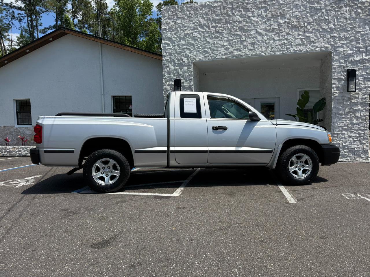 Used 2005 Dodge Dakota ST RWD image 20