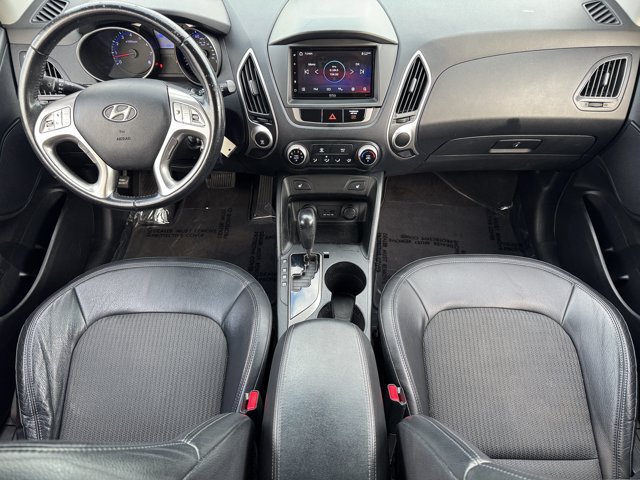 Used 2011 Hyundai Tucson GLS w/ Navigation Pkg 2 AWD/4WD image 17