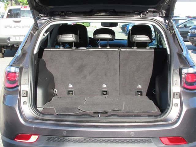 Used 2020 Jeep Compass Latitude image 34