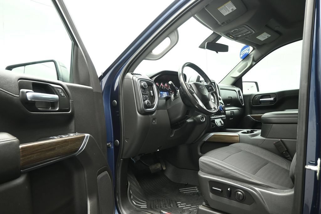 Used 2020 Chevrolet Silverado 1500 LT Trail Boss AWD/4WD image 8