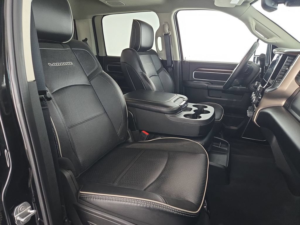 Used 2024 RAM 2500 Laramie w/ Safety Group AWD/4WD image 34