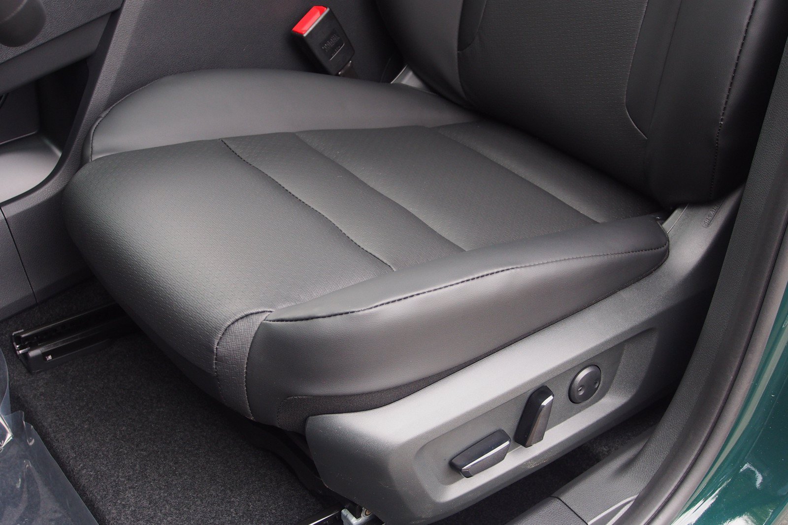 New 2026 Nissan Rogue Dark Armor FWD image 17