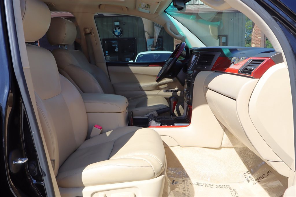 Used 2009 Lexus LX 570 4WD image 14