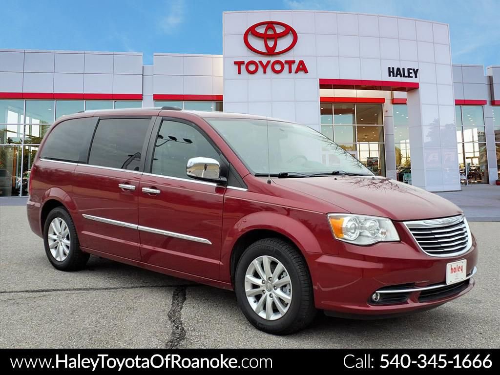 Used 2016 Chrysler Town & Country Limited Platinum
