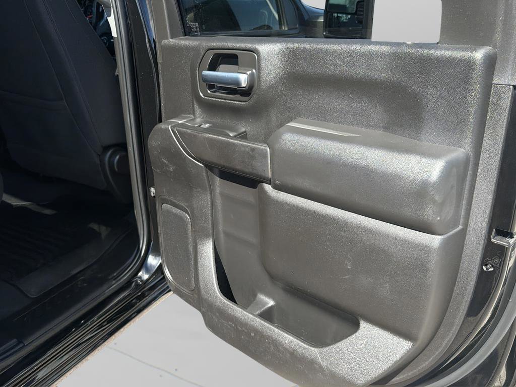 Used 2024 Chevrolet Silverado 2500 Custom w/ Custom Convenience Package image 11