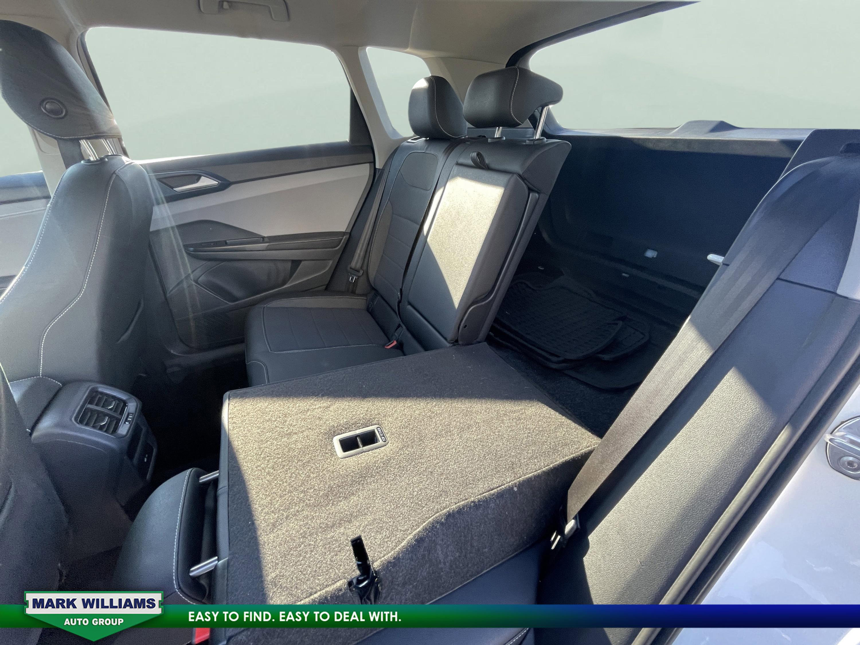 Used 2024 Volkswagen Taos SE image 30