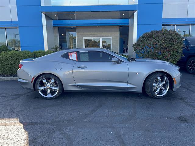 Used 2024 Chevrolet Camaro LT RWD image 8