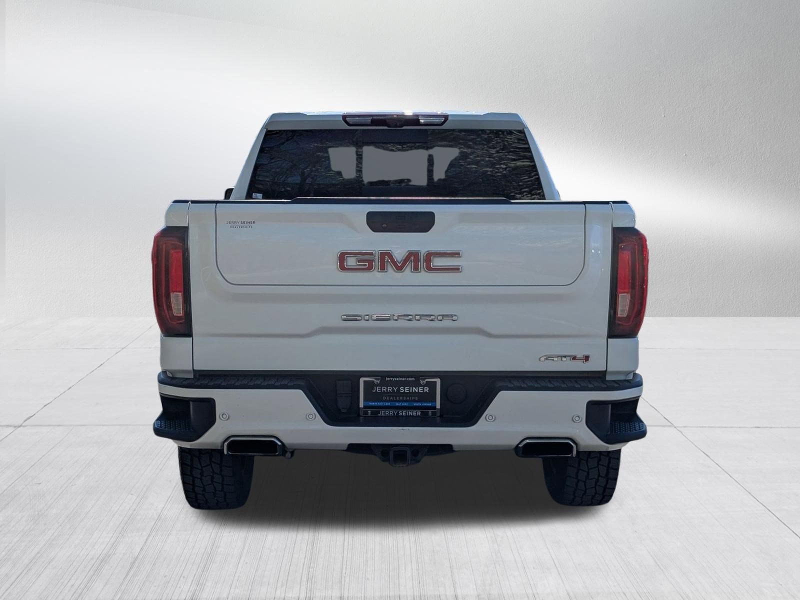 Used 2021 GMC Sierra 1500 AT4 w/ Technology Package image 4