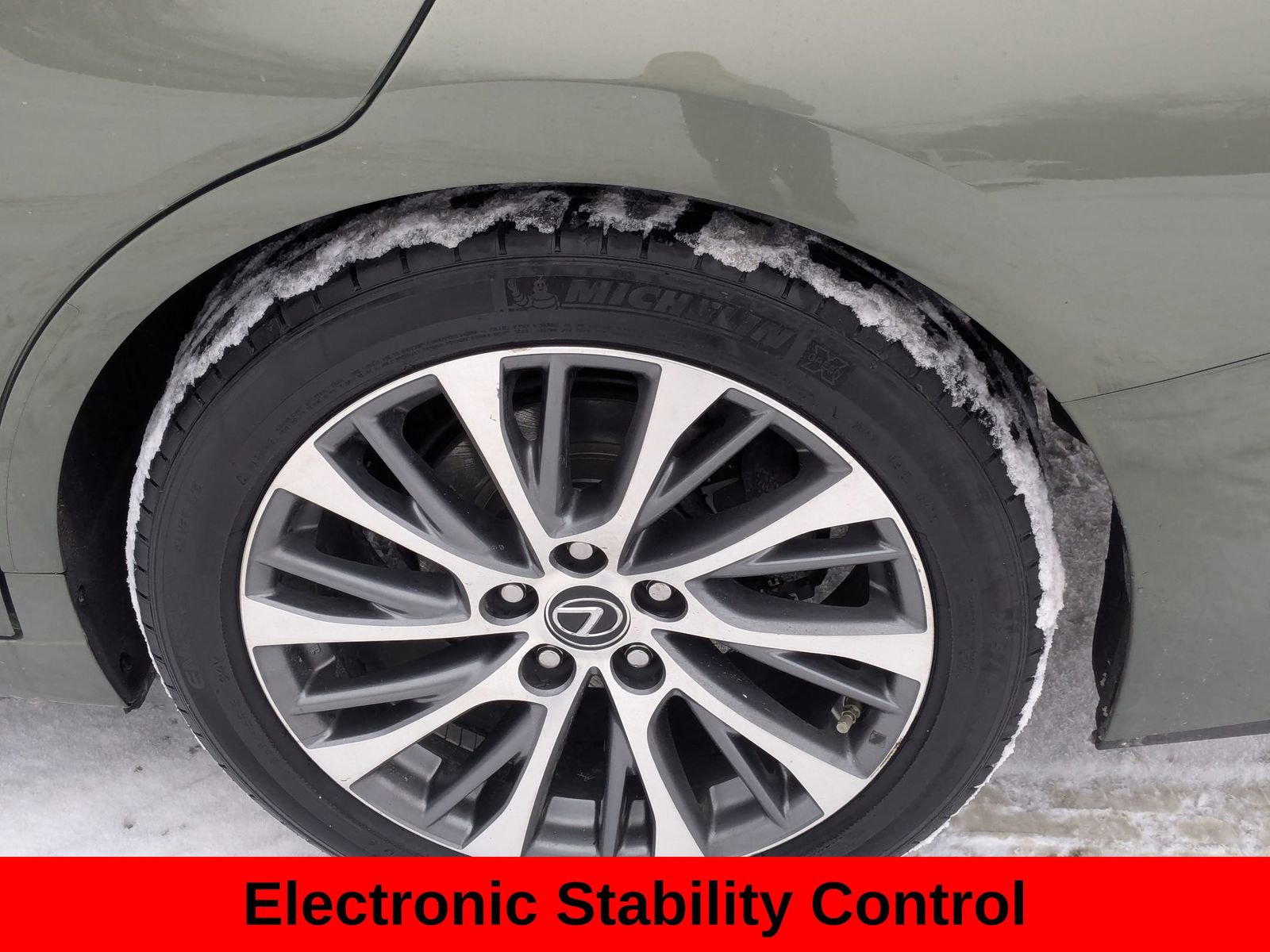 Used 2019 Lexus ES 350 350 w/ Premium Package image 12