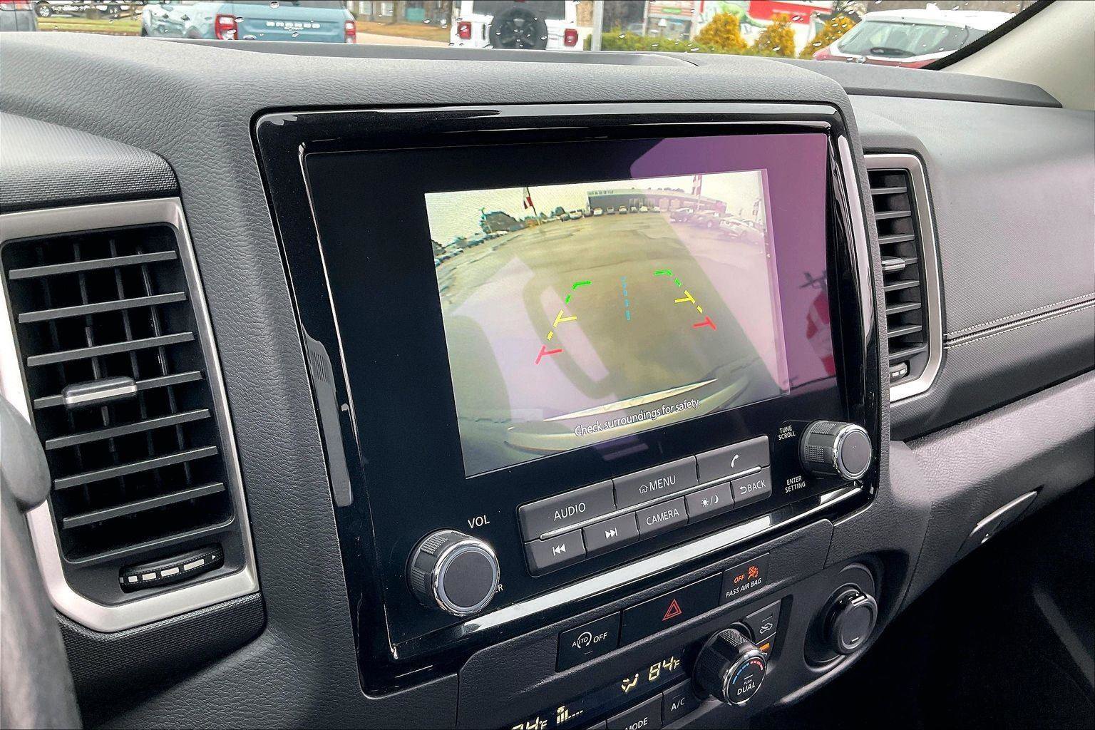 Used 2024 Nissan Frontier SV w/ SV Convenience Package image 23