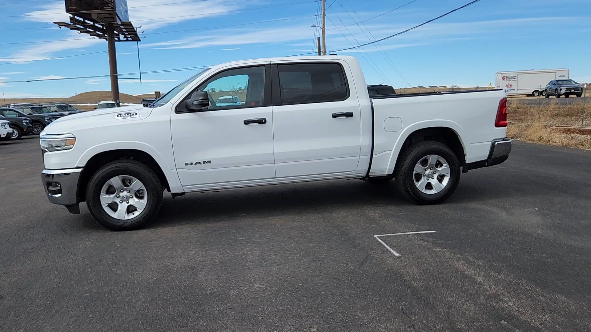 Used 2025 RAM 1500 Big Horn AWD/4WD image 2