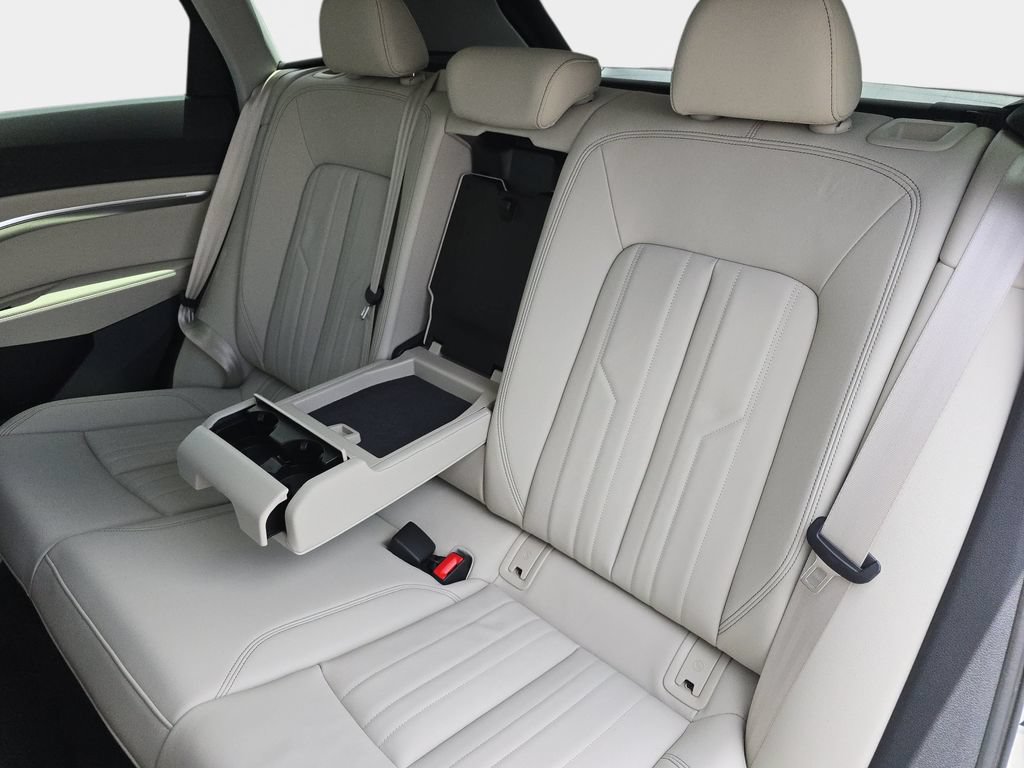 Certified 2024 Audi Q8 e-tron Premium Plus AWD/4WD image 14