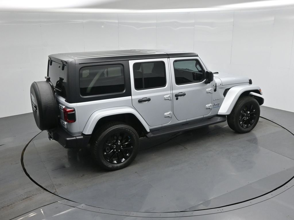 Used 2023 Jeep Wrangler Unlimited Sahara image 40