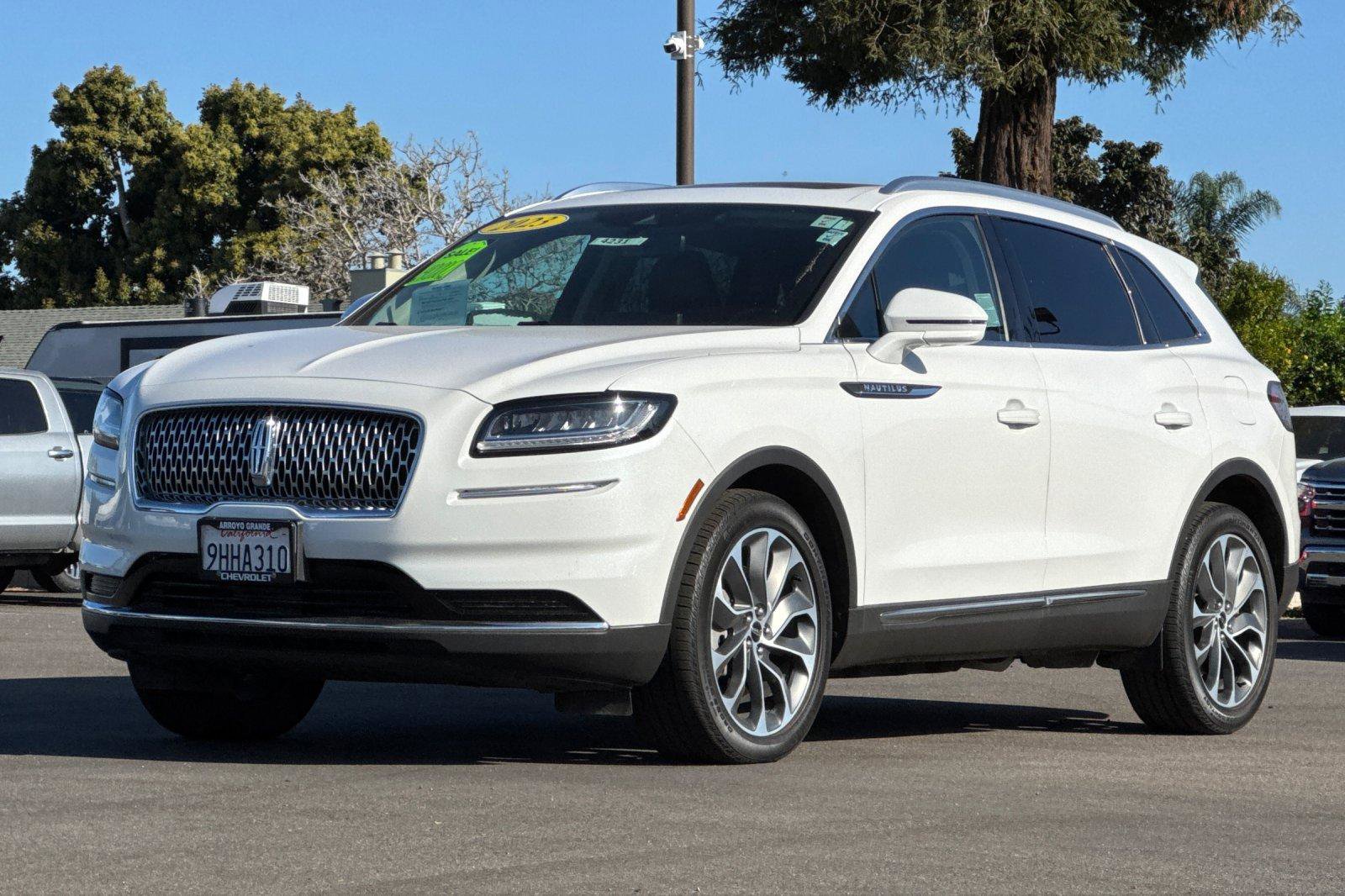 Used 2023 Lincoln Nautilus Reserve w/ Luxury Package image 11