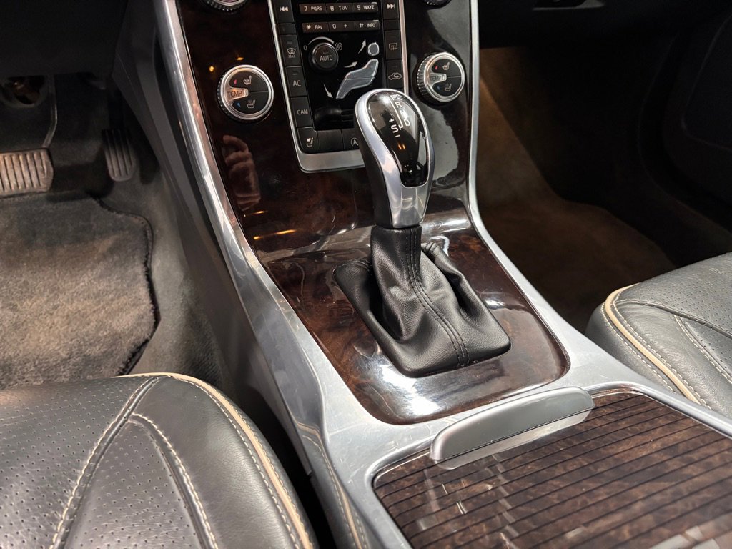 Used 2016 Volvo S80 T5 w/ Inscription Package image 15