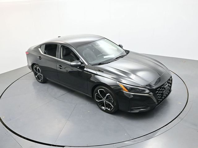 Used 2023 Nissan Altima 2.5 SR FWD image 19