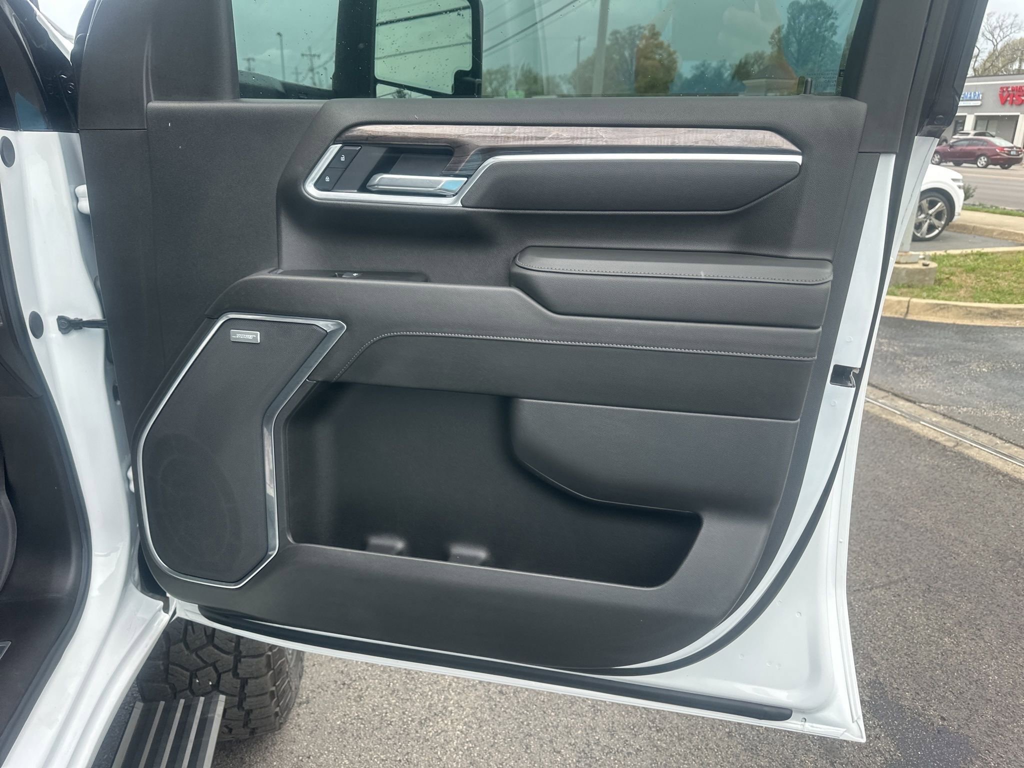 Used 2025 Chevrolet Silverado 2500 LTZ w/ Trail Boss Package image 23