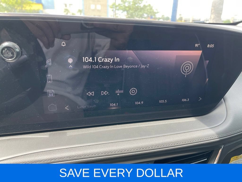 Used 2024 Buick Encore GX Avenir w/ Avenir Convenience Package AWD/4WD image 13