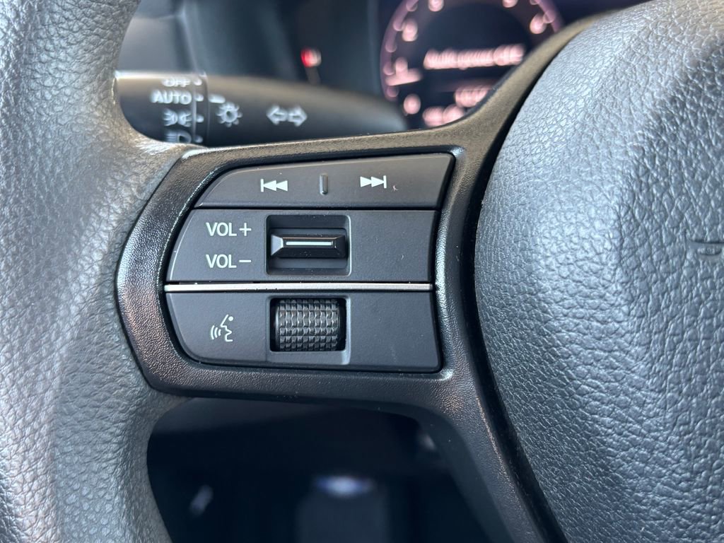 Used 2023 Honda Accord LX image 11