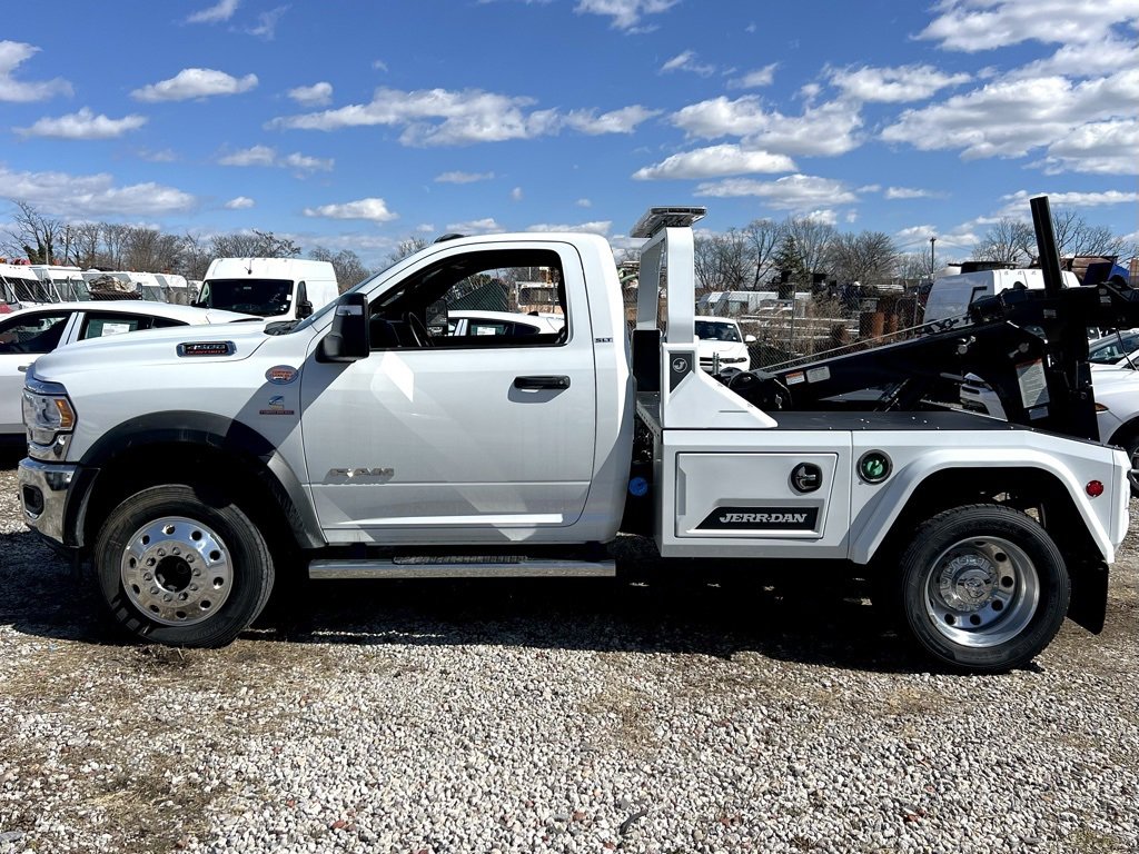 New 2024 RAM 4500 SLT w/ Quick Order Package 2YG SLT image 5