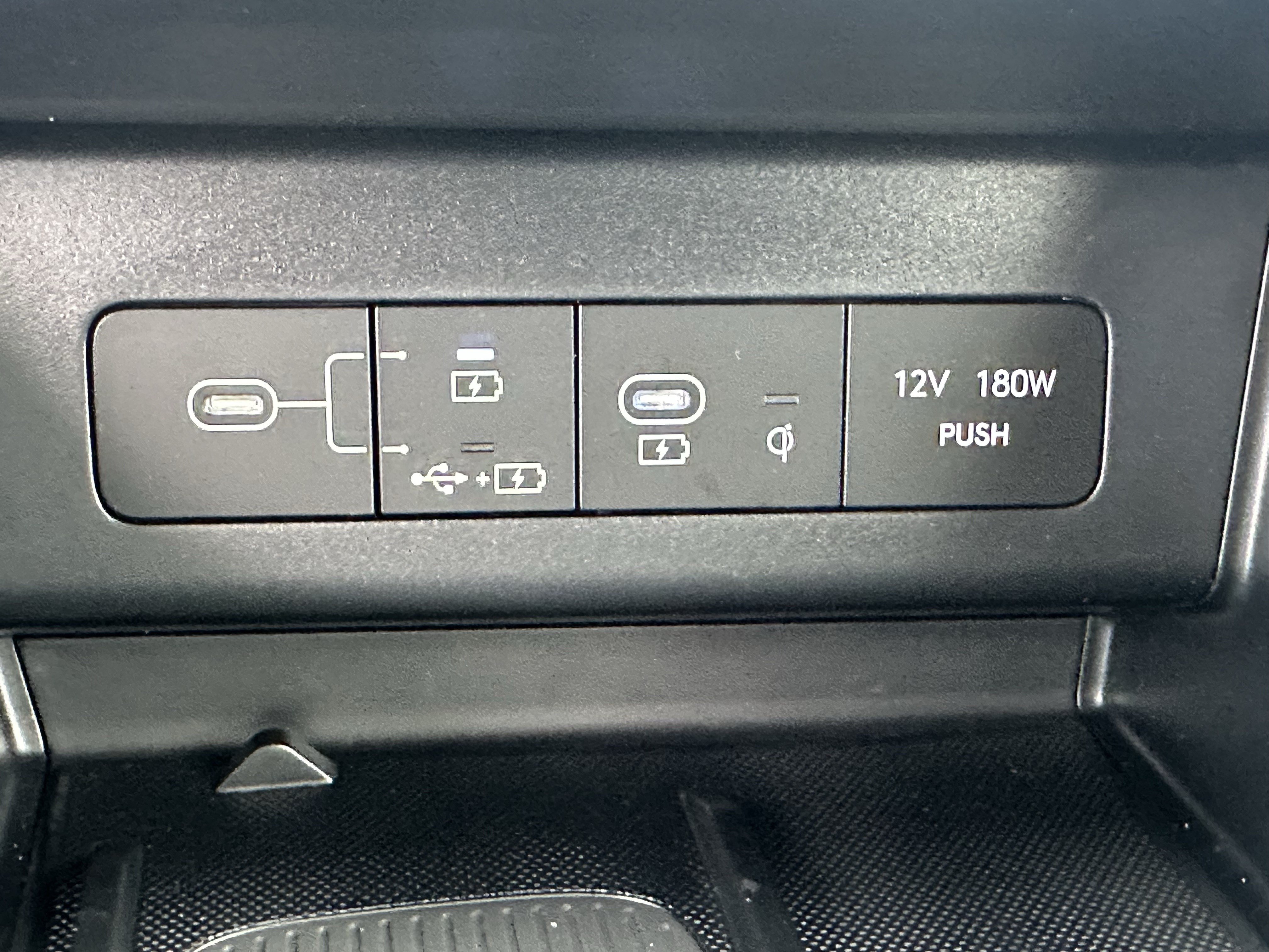 Used 2025 Hyundai Sonata SEL FWD image 30