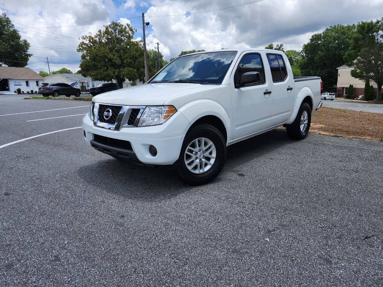 Used 2019 Nissan Frontier SV RWD image 3