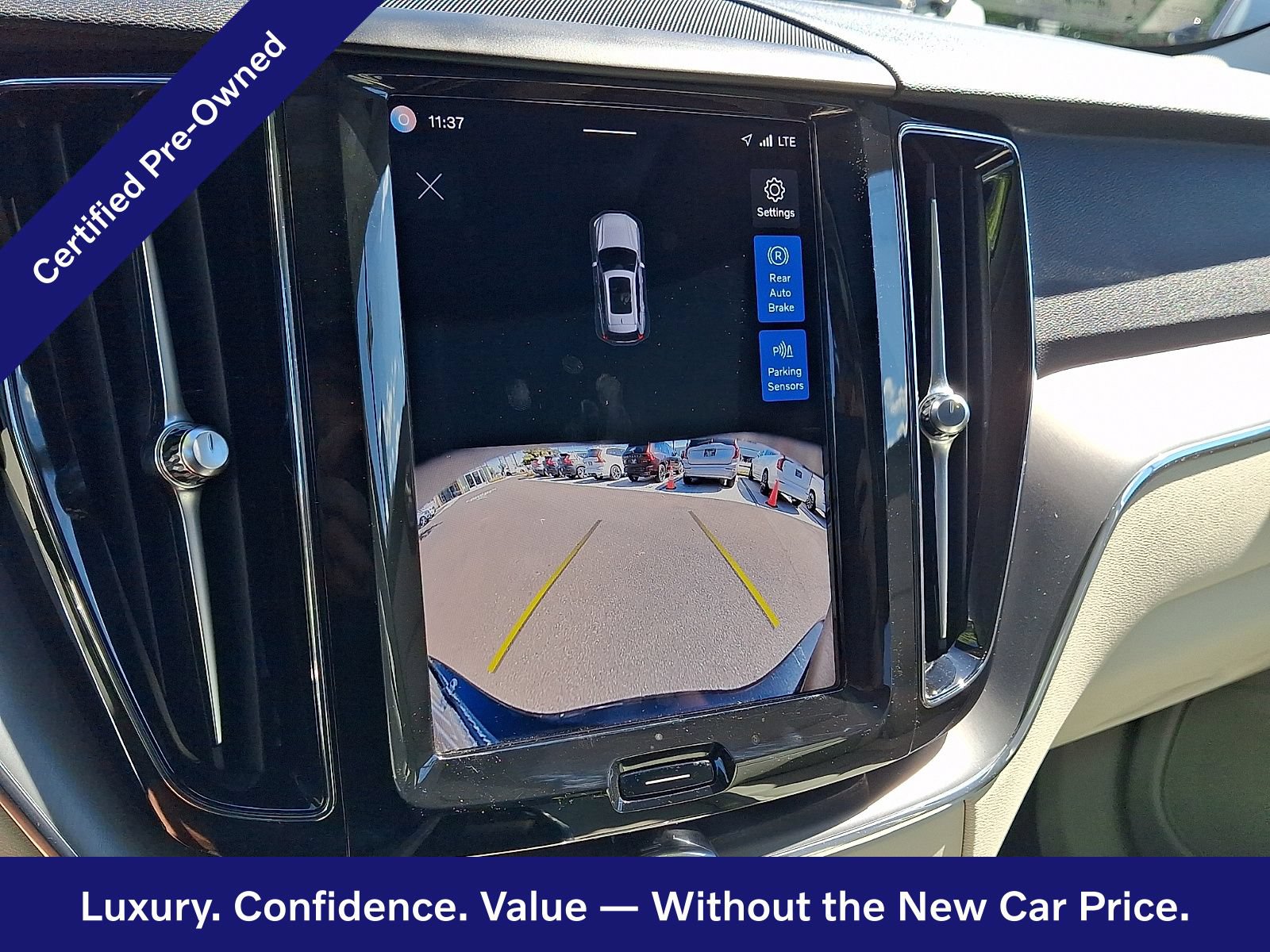 Certified 2024 Volvo XC60 B5 Core w/ Climate Package AWD/4WD image 19