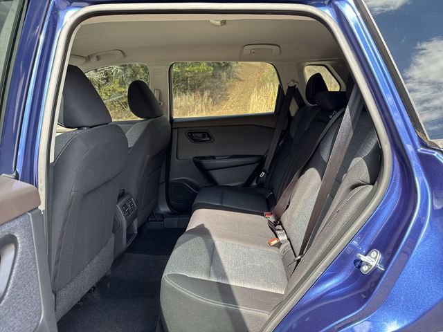 Used 2021 Nissan Rogue S image 26