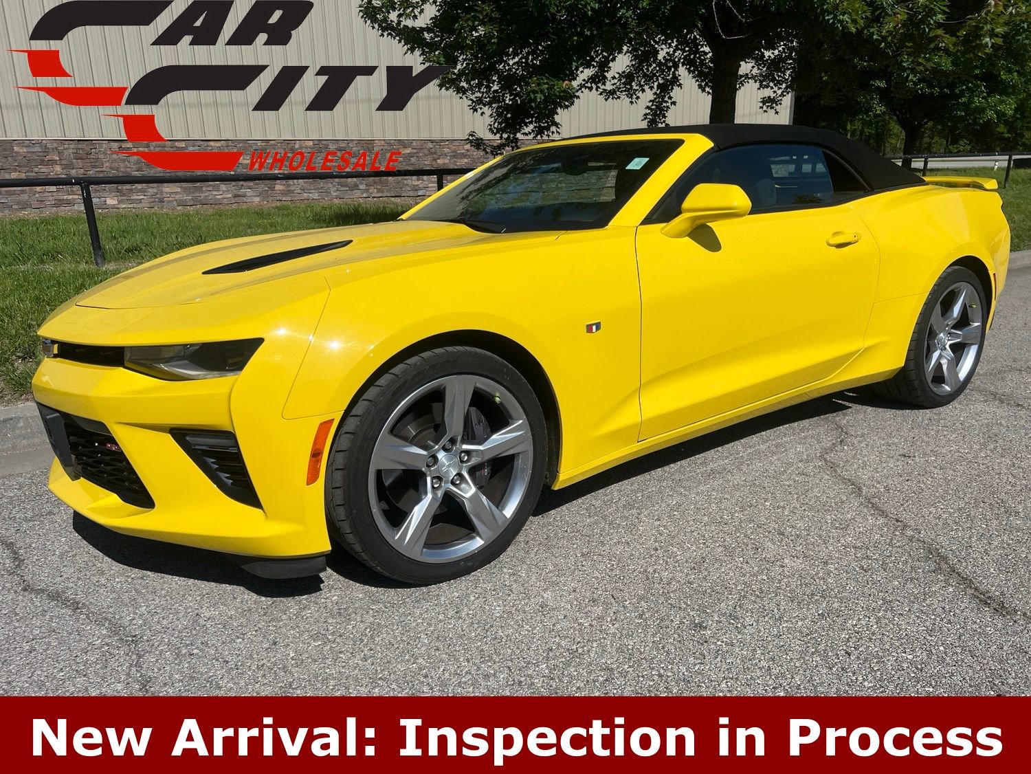 Used 2017 Chevrolet Camaro SS RWD image 1