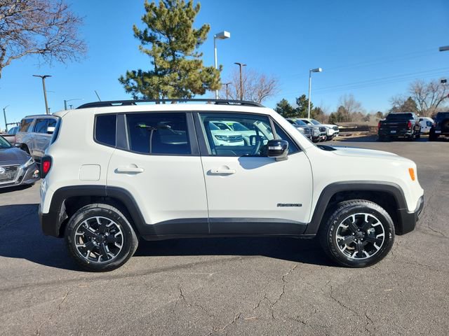 Used 2023 Jeep Renegade Latitude AWD/4WD image 2