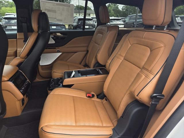 New 2026 Lincoln Aviator Black Label AWD/4WD image 18